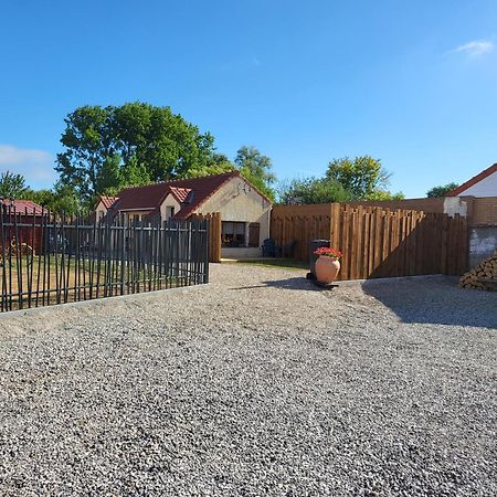 Revedelac Meuble Tout Confort Bremes Exterior photo