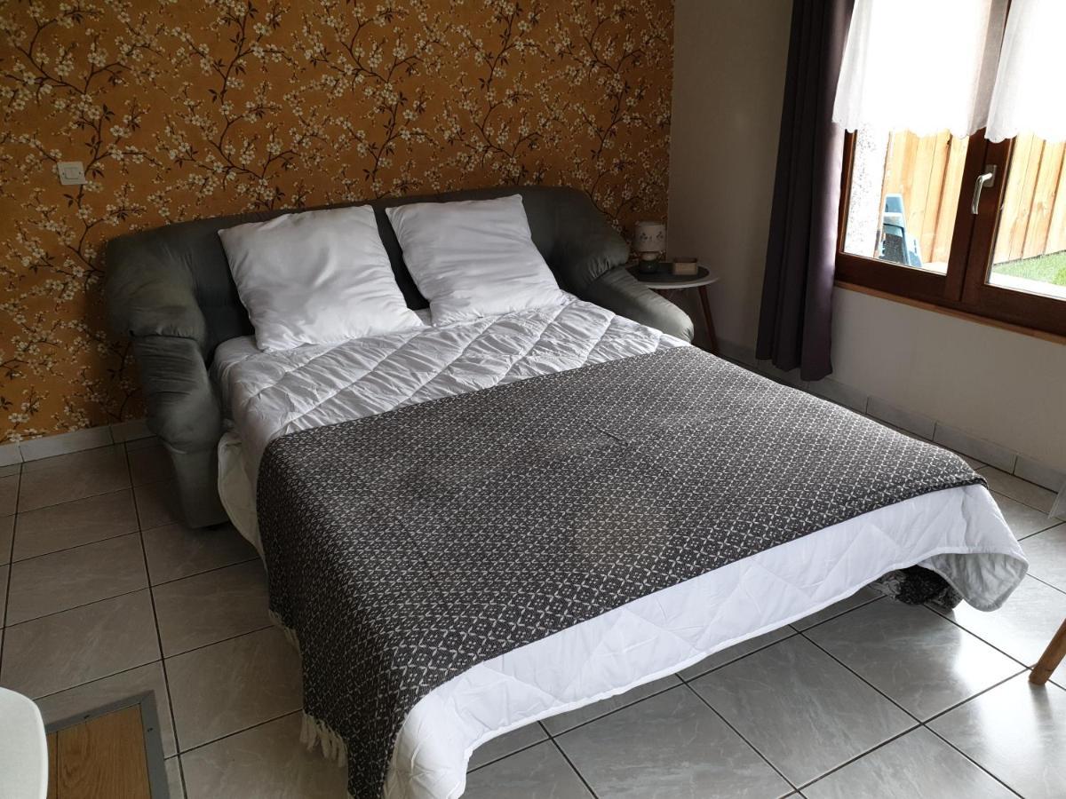 Revedelac Meuble Tout Confort Bremes Exterior photo